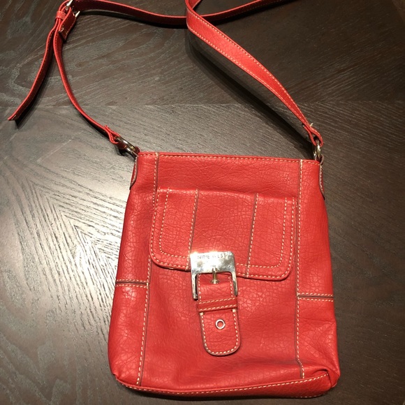 nine west messenger bags